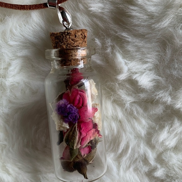 Genuine leather flower choker necklace OOAK - Picture 11 of 11